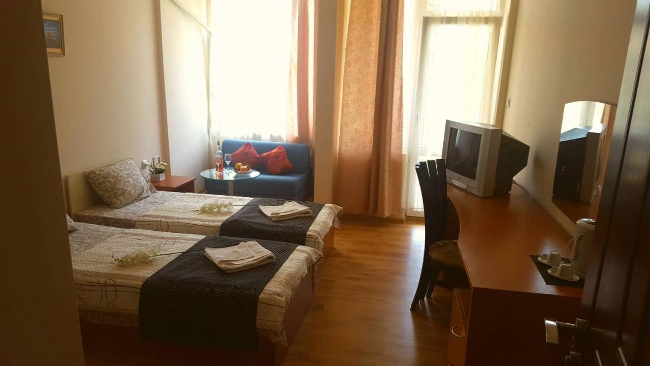 Family Hotel Solar Central サニービーチ エクステリア 写真