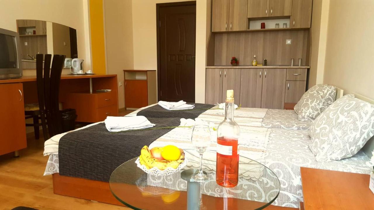 Family Hotel Solar Central サニービーチ エクステリア 写真